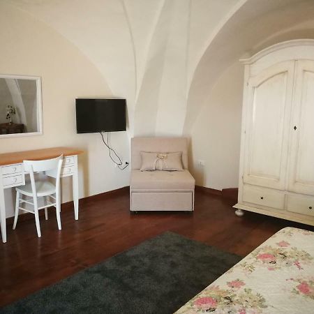 ホテルPalazzo Novecento ウジェント エクステリア 写真