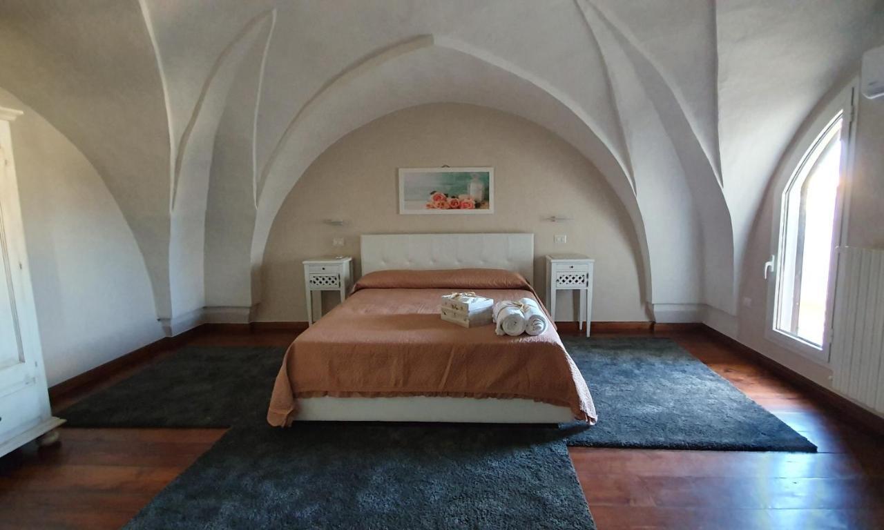 ホテルPalazzo Novecento ウジェント エクステリア 写真