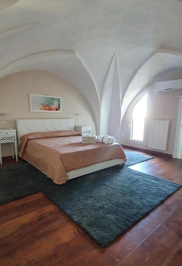ホテルPalazzo Novecento ウジェント エクステリア 写真